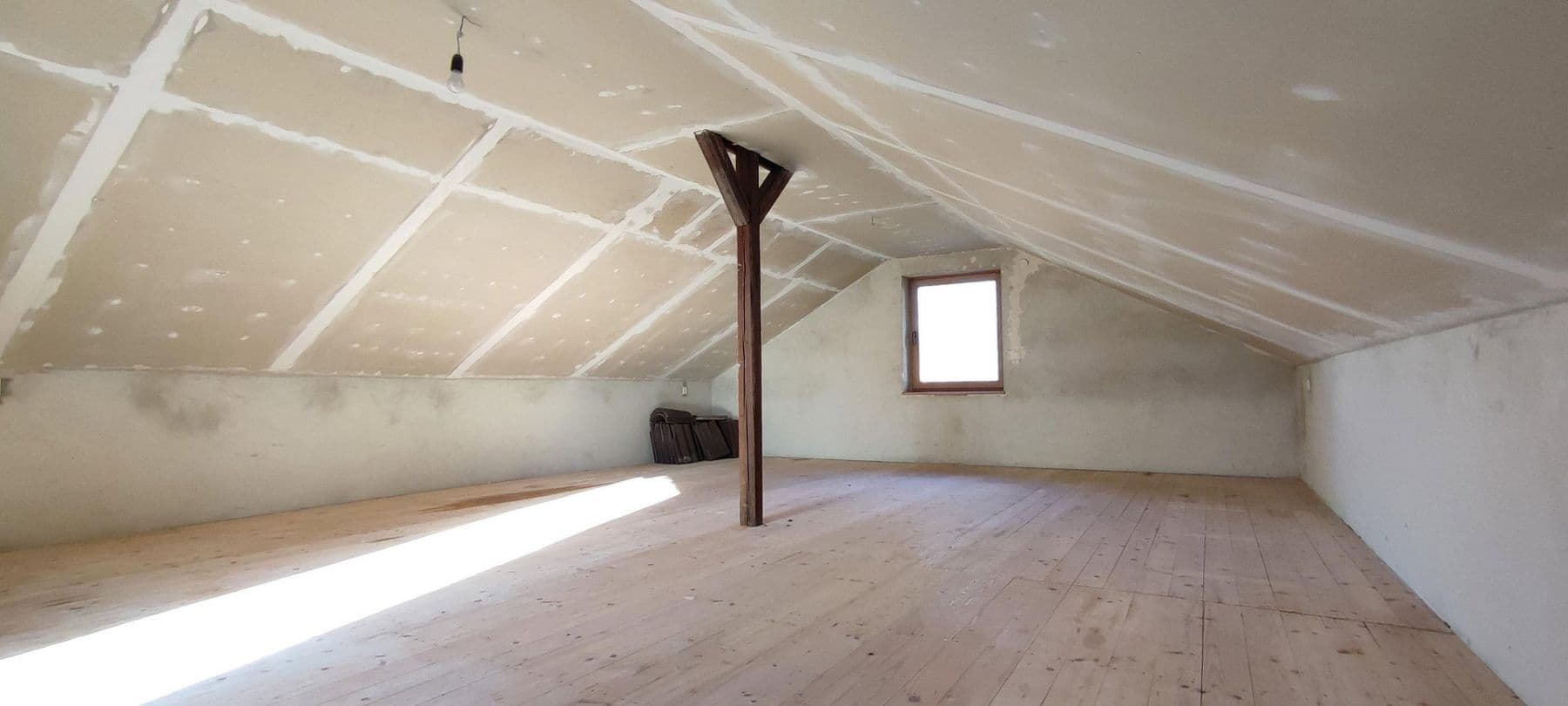 house for sale, 120 m², Zeulenroda-Triebes, Thuringia house for sale, 120 m², Zeulenroda-Triebes, Thuringia