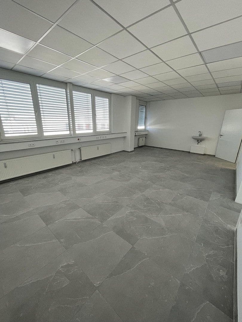 office to rent, 395 m², Englmannstraße 2, München, Bavaria office to rent, 395 m², Englmannstraße 2, München, Bavaria