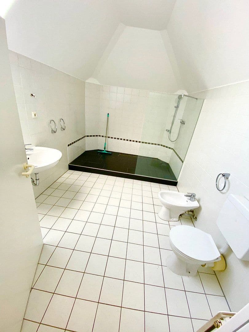 2 bedroom flat to rent, 112 m², Detmolder Str. 43, Bielefeld, North Rhine-Westphalia 2 bedroom flat to rent, 112 m², Detmolder Str. 43, Bielefeld, North Rhine-Westphalia