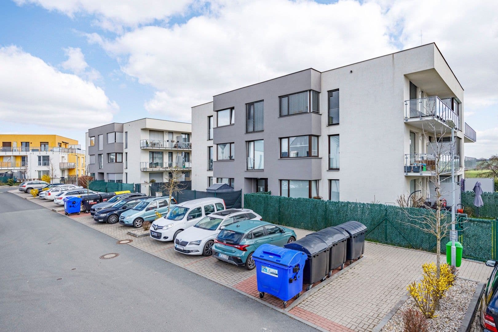 Studio flat to rent, 34 m², Emy Destinové, Jinočany, Středočeský Region Studio flat to rent, 34 m², Emy Destinové, Jinočany, Středočeský Region