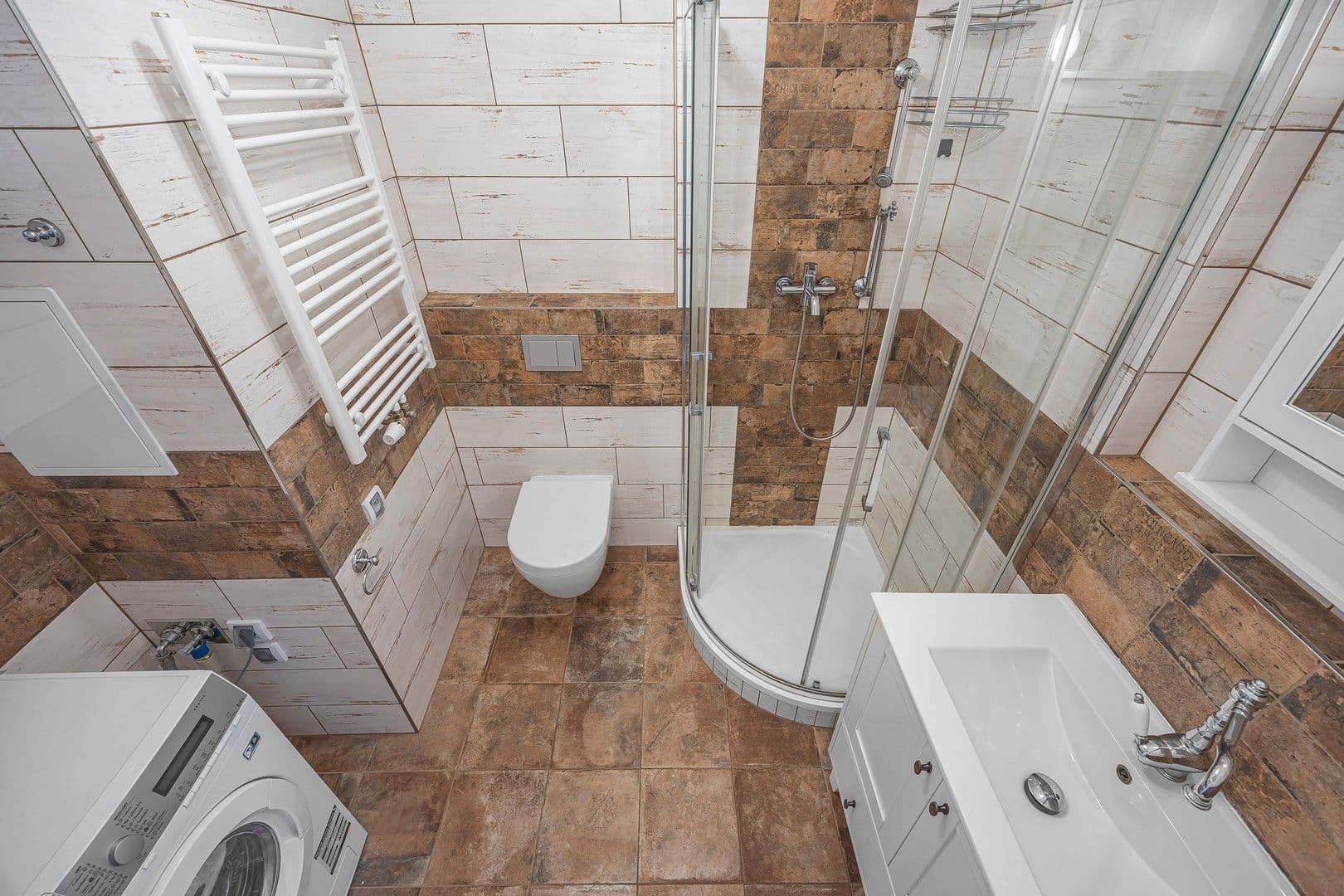 Studio flat to rent, 34 m², Emy Destinové, Jinočany, Středočeský Region Studio flat to rent, 34 m², Emy Destinové, Jinočany, Středočeský Region