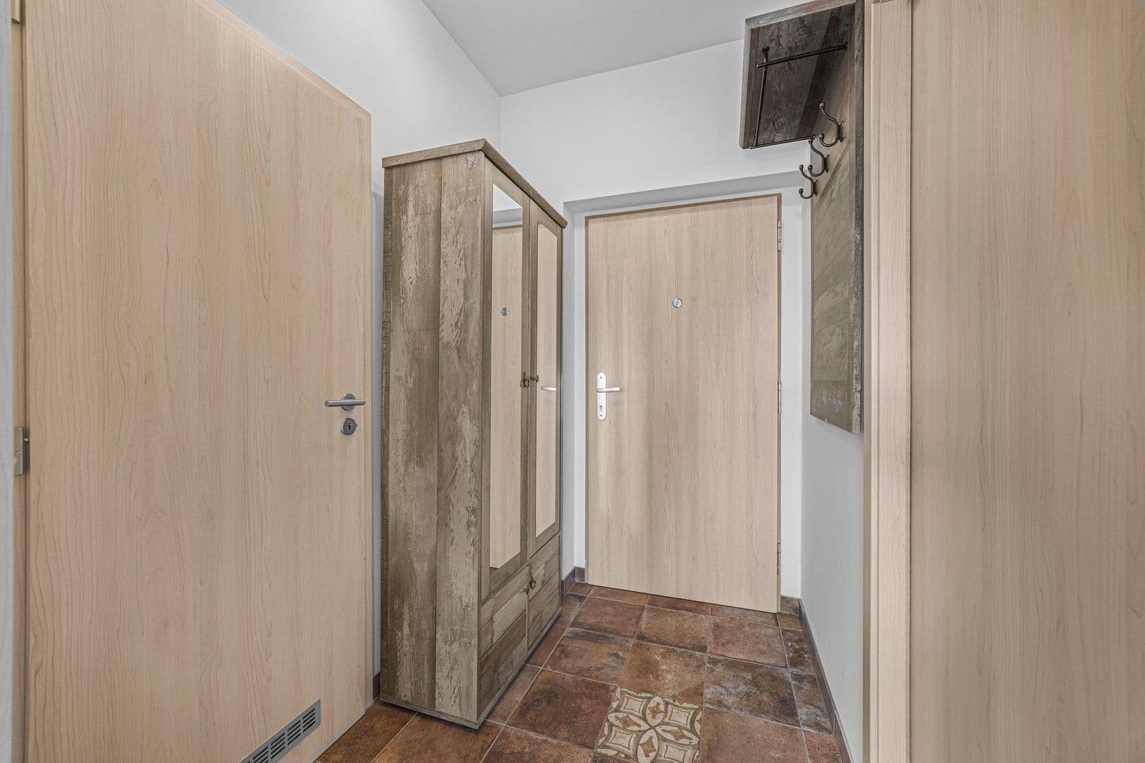 Studio flat to rent, 34 m², Emy Destinové, Jinočany, Středočeský Region Studio flat to rent, 34 m², Emy Destinové, Jinočany, Středočeský Region