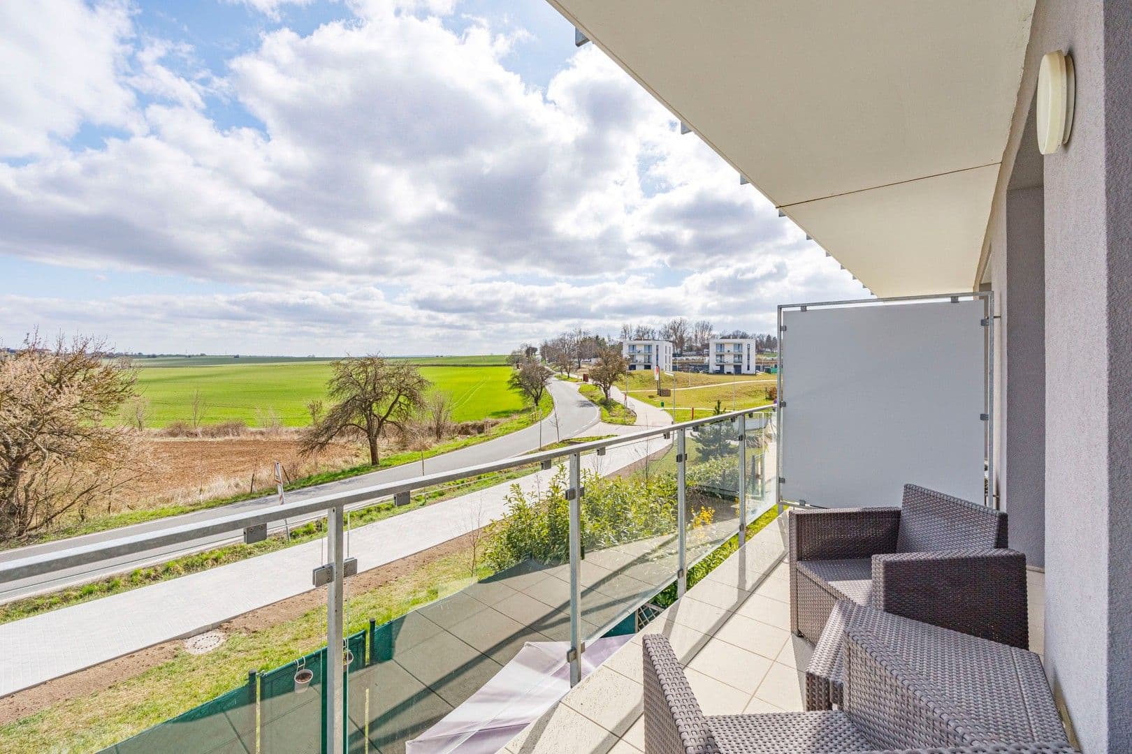 Studio flat to rent, 34 m², Emy Destinové, Jinočany, Středočeský Region Studio flat to rent, 34 m², Emy Destinové, Jinočany, Středočeský Region