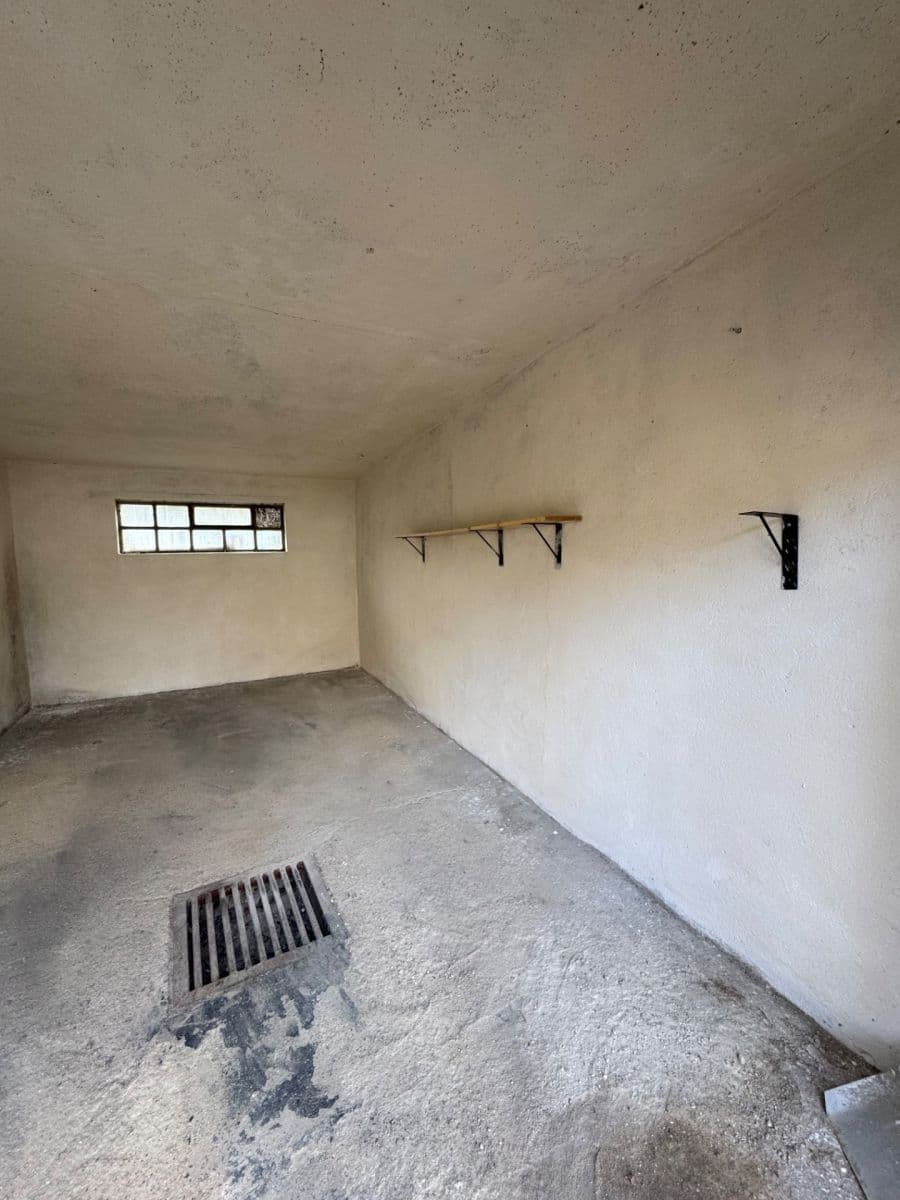 garage to rent, 19 m², Fr. Kloze, Kladno, Středočeský Region garage to rent, 19 m², Fr. Kloze, Kladno, Středočeský Region