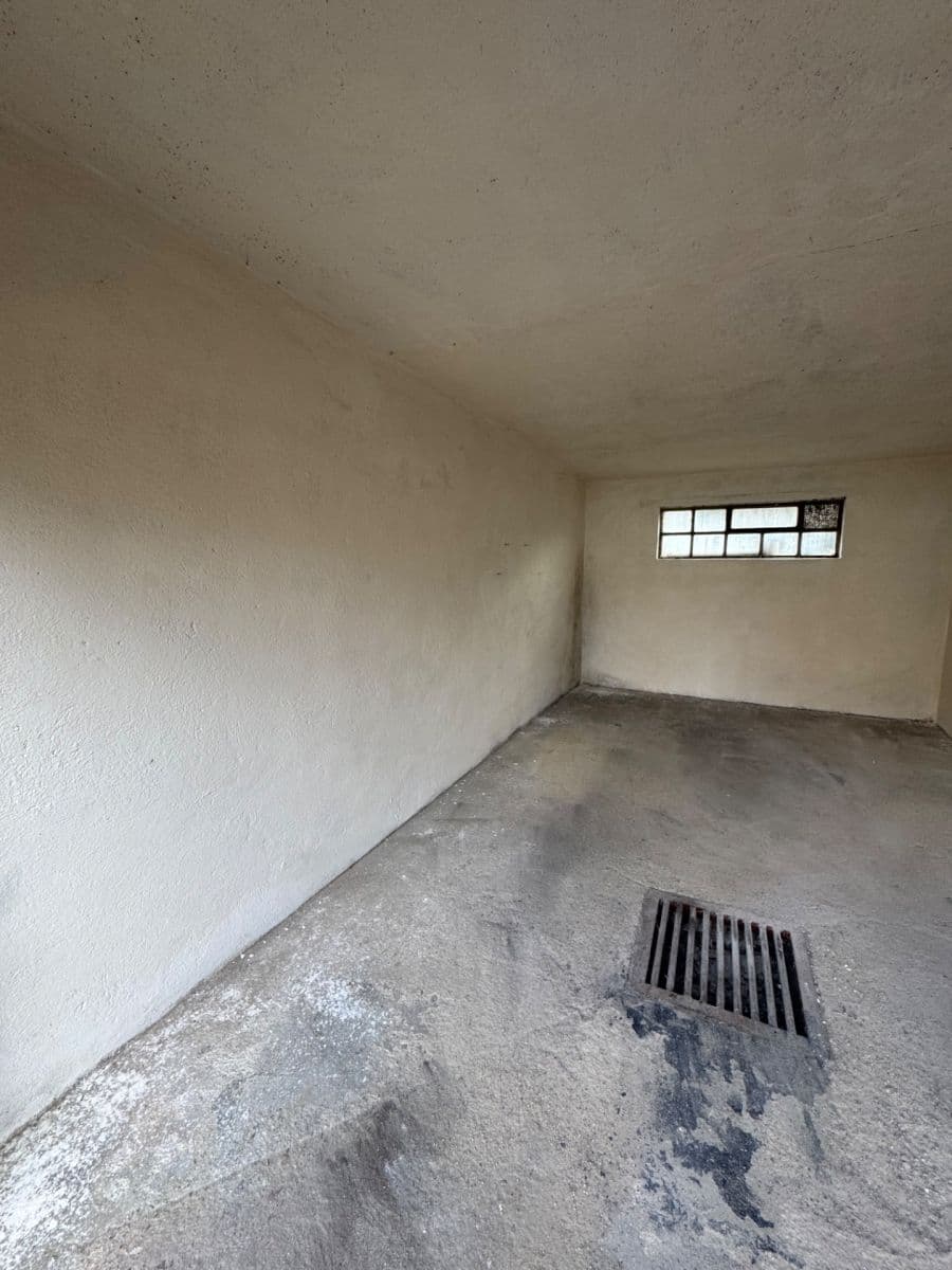 garage to rent, 19 m², Fr. Kloze, Kladno, Středočeský Region garage to rent, 19 m², Fr. Kloze, Kladno, Středočeský Region