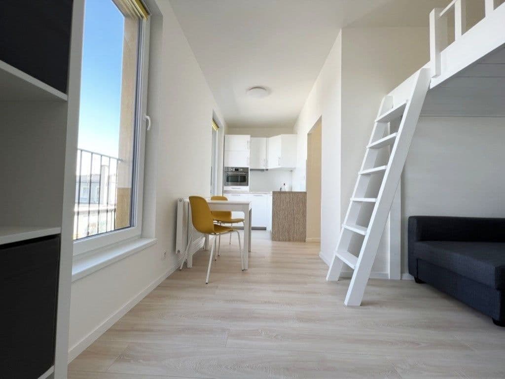 Studio flat to rent, 23 m², Poděbradská, Prague, Prague Studio flat to rent, 23 m², Poděbradská, Prague, Prague