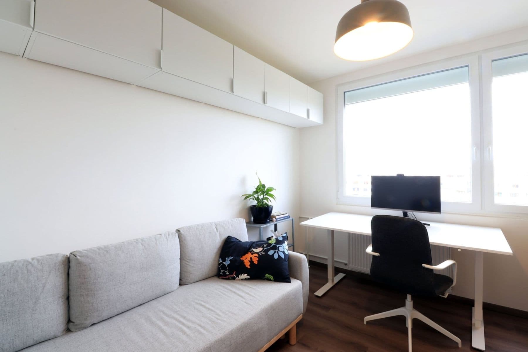 2 bedroom with open-plan kitchen flat to rent, 68 m², Vokáčova, Prague, Prague 2 bedroom with open-plan kitchen flat to rent, 68 m², Vokáčova, Prague, Prague