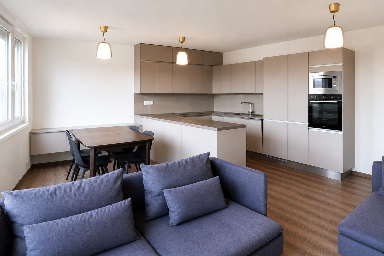 2 bedroom with open-plan kitchen flat to rent, 68 m², Vokáčova, Prague, Prague 2 bedroom with open-plan kitchen flat to rent, 68 m², Vokáčova, Prague, Prague