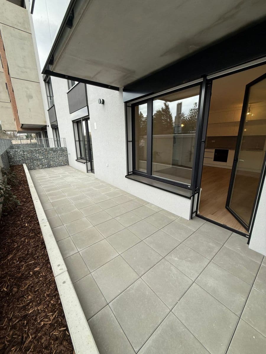 1 bedroom with open-plan kitchen flat to rent, 52 m², Hodkovická, Prague, Prague 1 bedroom with open-plan kitchen flat to rent, 52 m², Hodkovická, Prague, Prague