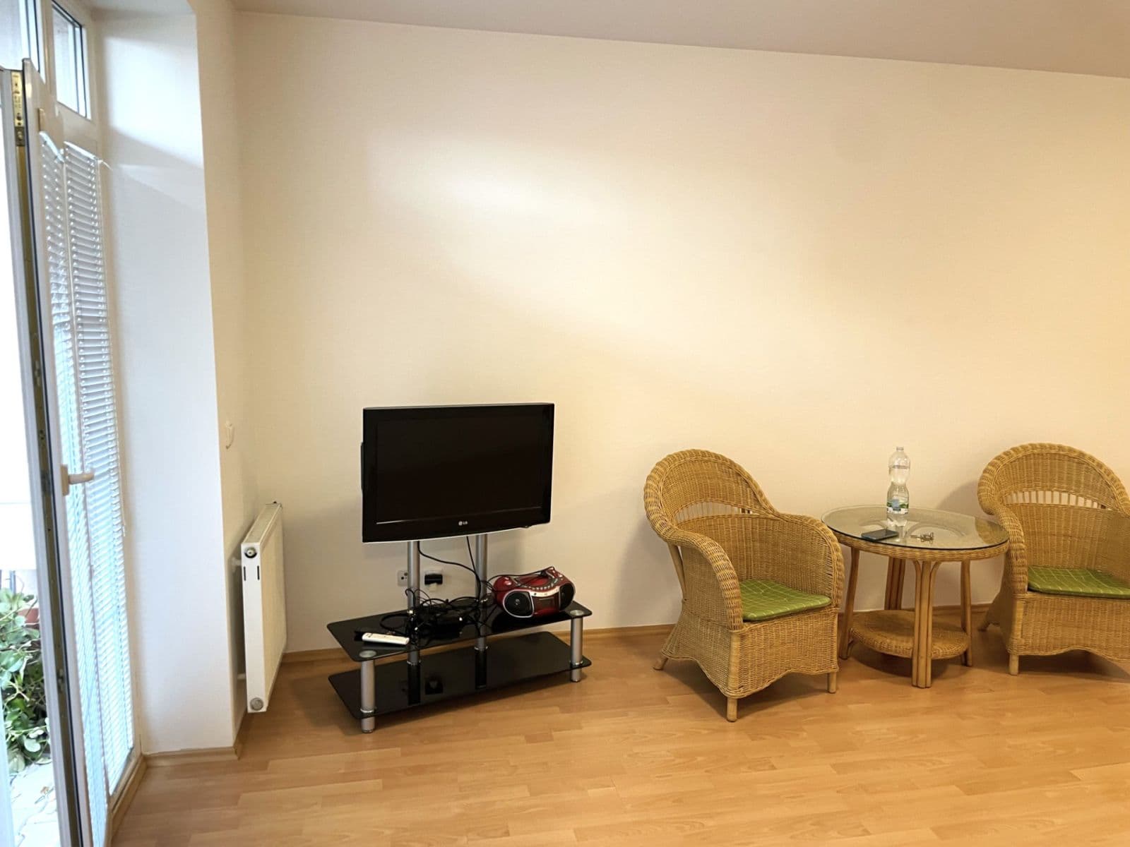 Studio flat for sale, 45 m², Ve Stromkách, Vestec, Středočeský Region Studio flat for sale, 45 m², Ve Stromkách, Vestec, Středočeský Region