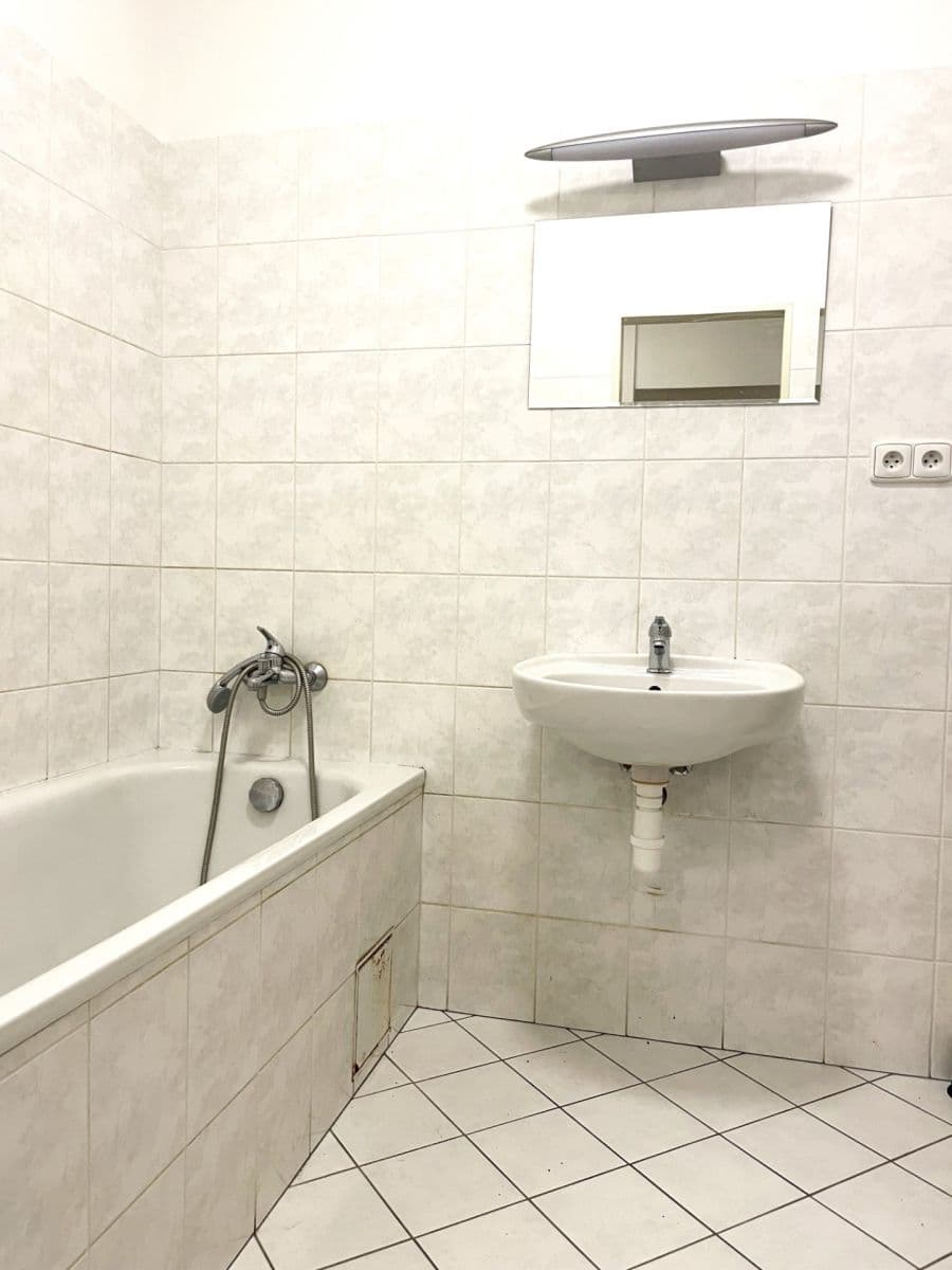 Studio flat for sale, 45 m², Ve Stromkách, Vestec, Středočeský Region Studio flat for sale, 45 m², Ve Stromkách, Vestec, Středočeský Region