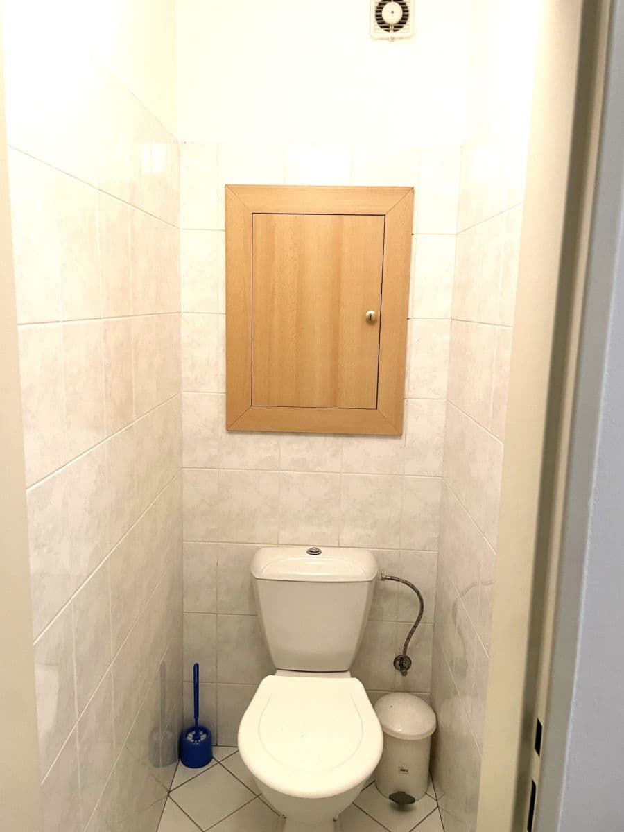 Studio flat for sale, 45 m², Ve Stromkách, Vestec, Středočeský Region Studio flat for sale, 45 m², Ve Stromkách, Vestec, Středočeský Region