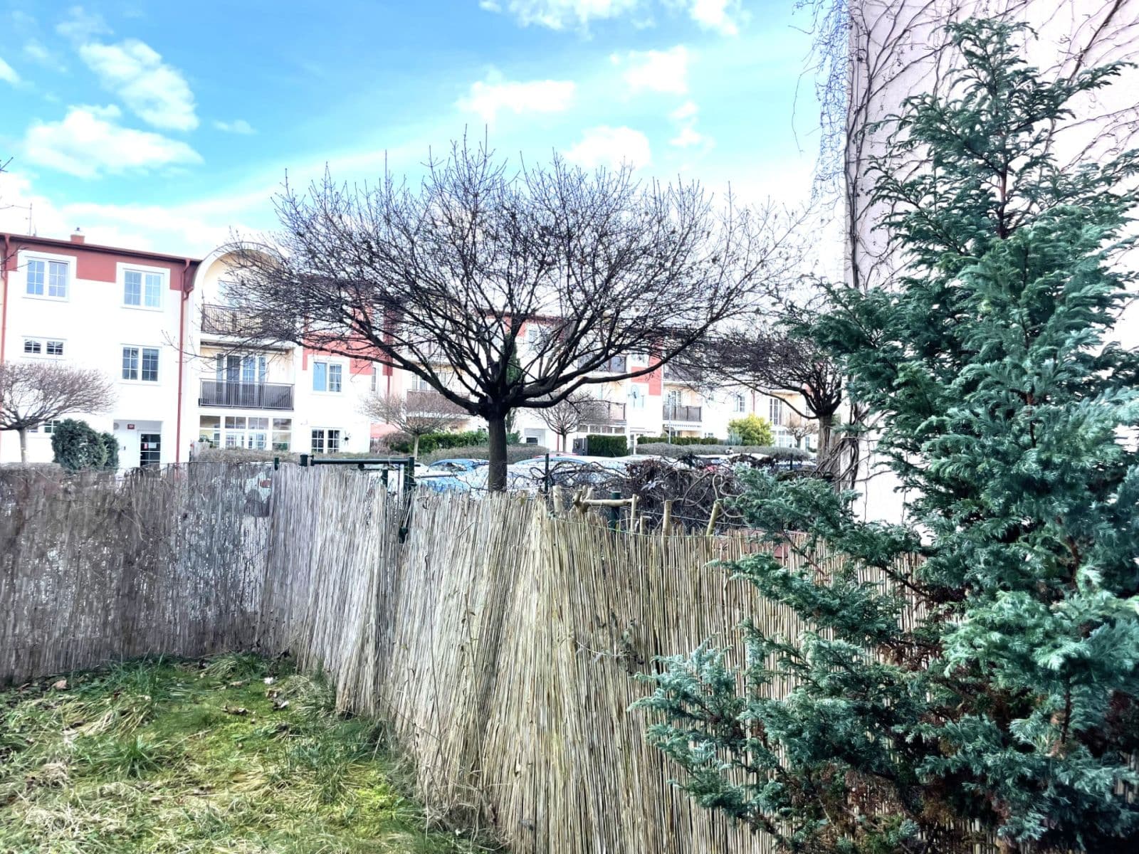 Studio flat for sale, 45 m², Ve Stromkách, Vestec, Středočeský Region Studio flat for sale, 45 m², Ve Stromkách, Vestec, Středočeský Region