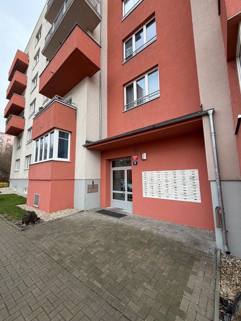 Studio flat to rent, 28 m², Mattioliho, Prague, Prague Studio flat to rent, 28 m², Mattioliho, Prague, Prague