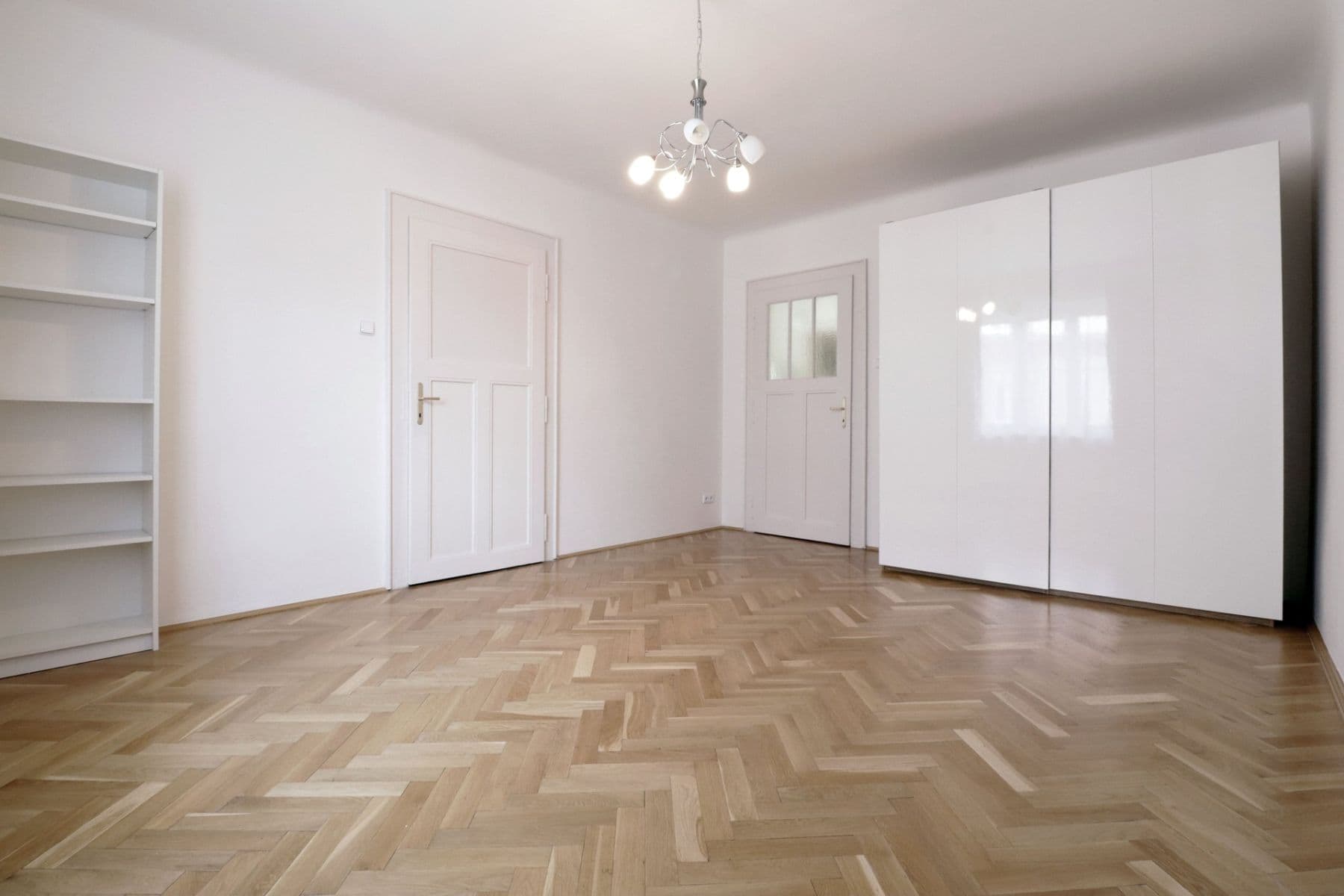 1 bedroom with open-plan kitchen flat to rent, 61 m², U průhonu, Prague, Prague 1 bedroom with open-plan kitchen flat to rent, 61 m², U průhonu, Prague, Prague