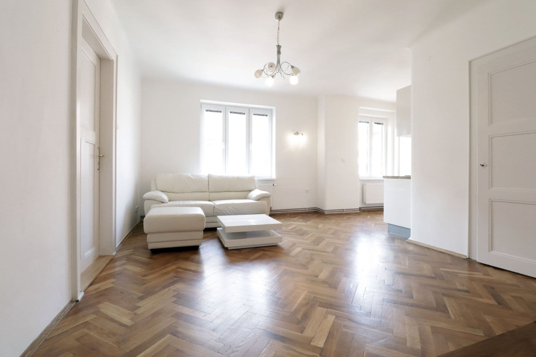 1 bedroom with open-plan kitchen flat to rent, 61 m², U průhonu, Prague, Prague 1 bedroom with open-plan kitchen flat to rent, 61 m², U průhonu, Prague, Prague
