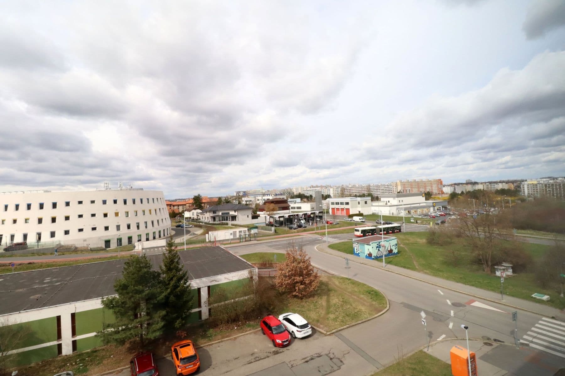 1 bedroom with open-plan kitchen flat to rent, 44 m², Janského, Prague, Prague 1 bedroom with open-plan kitchen flat to rent, 44 m², Janského, Prague, Prague