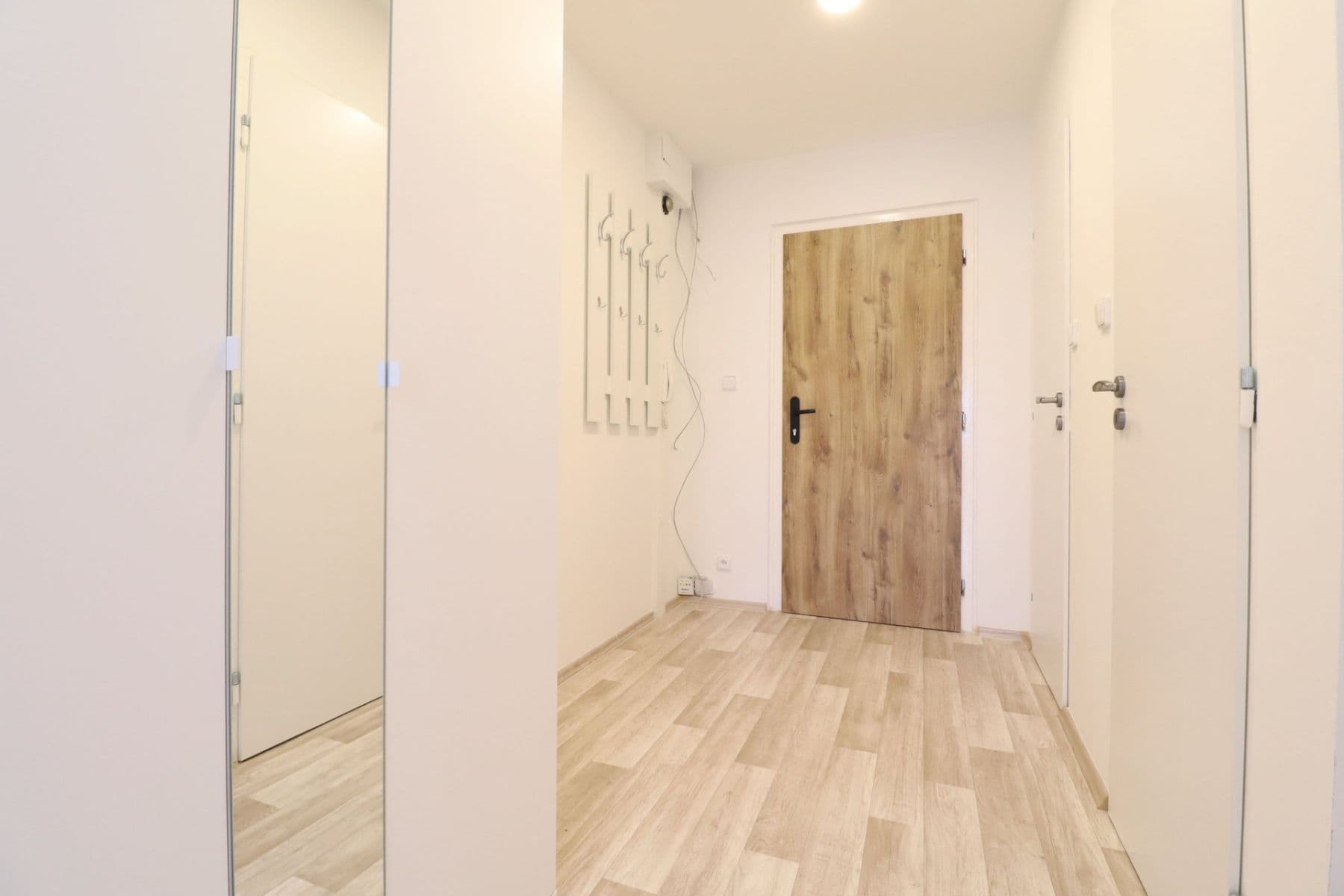 1 bedroom with open-plan kitchen flat to rent, 44 m², Janského, Prague, Prague 1 bedroom with open-plan kitchen flat to rent, 44 m², Janského, Prague, Prague