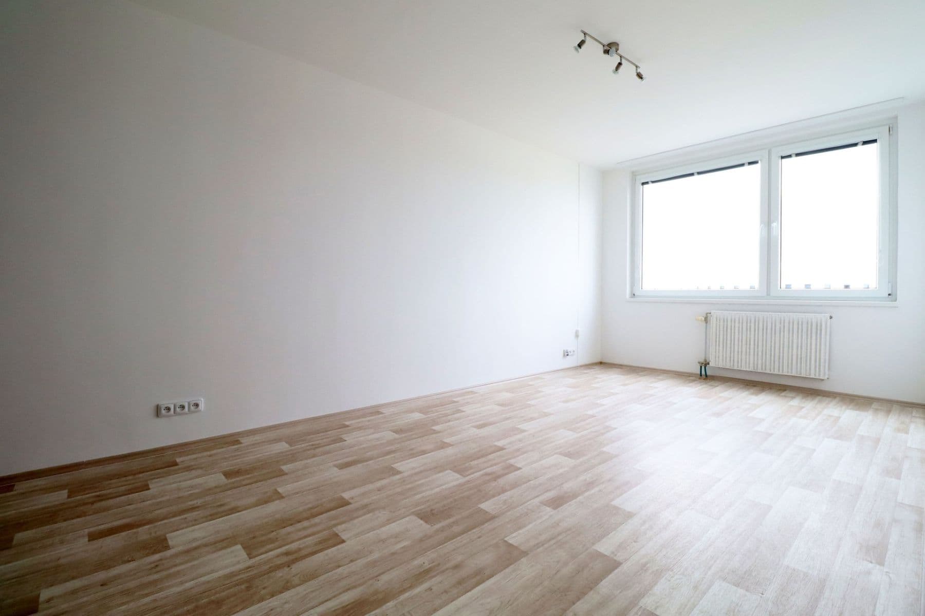 1 bedroom with open-plan kitchen flat to rent, 44 m², Janského, Prague, Prague 1 bedroom with open-plan kitchen flat to rent, 44 m², Janského, Prague, Prague