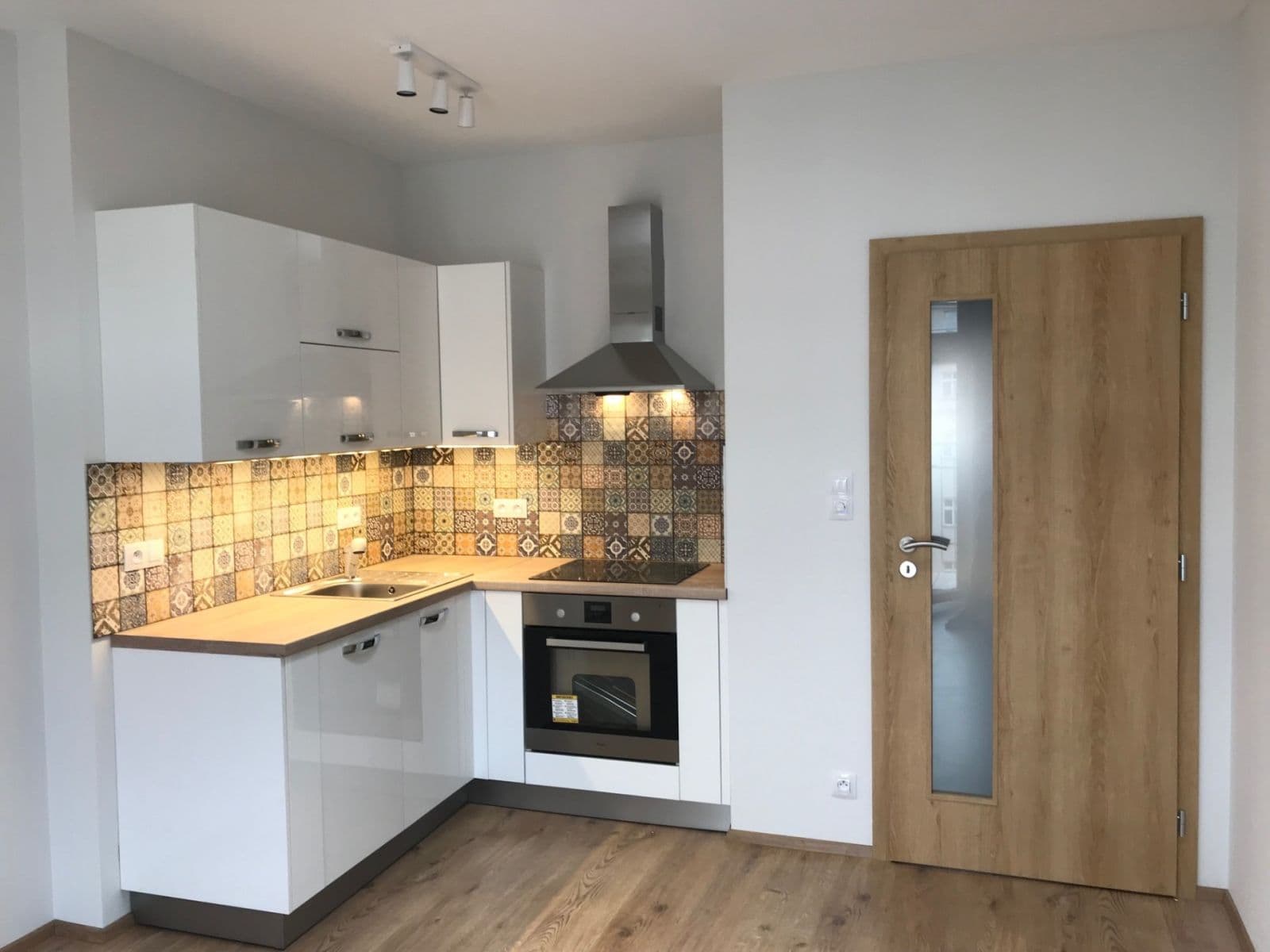 1 bedroom with open-plan kitchen flat to rent, 50 m², Sudoměřská, Prague, Prague 1 bedroom with open-plan kitchen flat to rent, 50 m², Sudoměřská, Prague, Prague