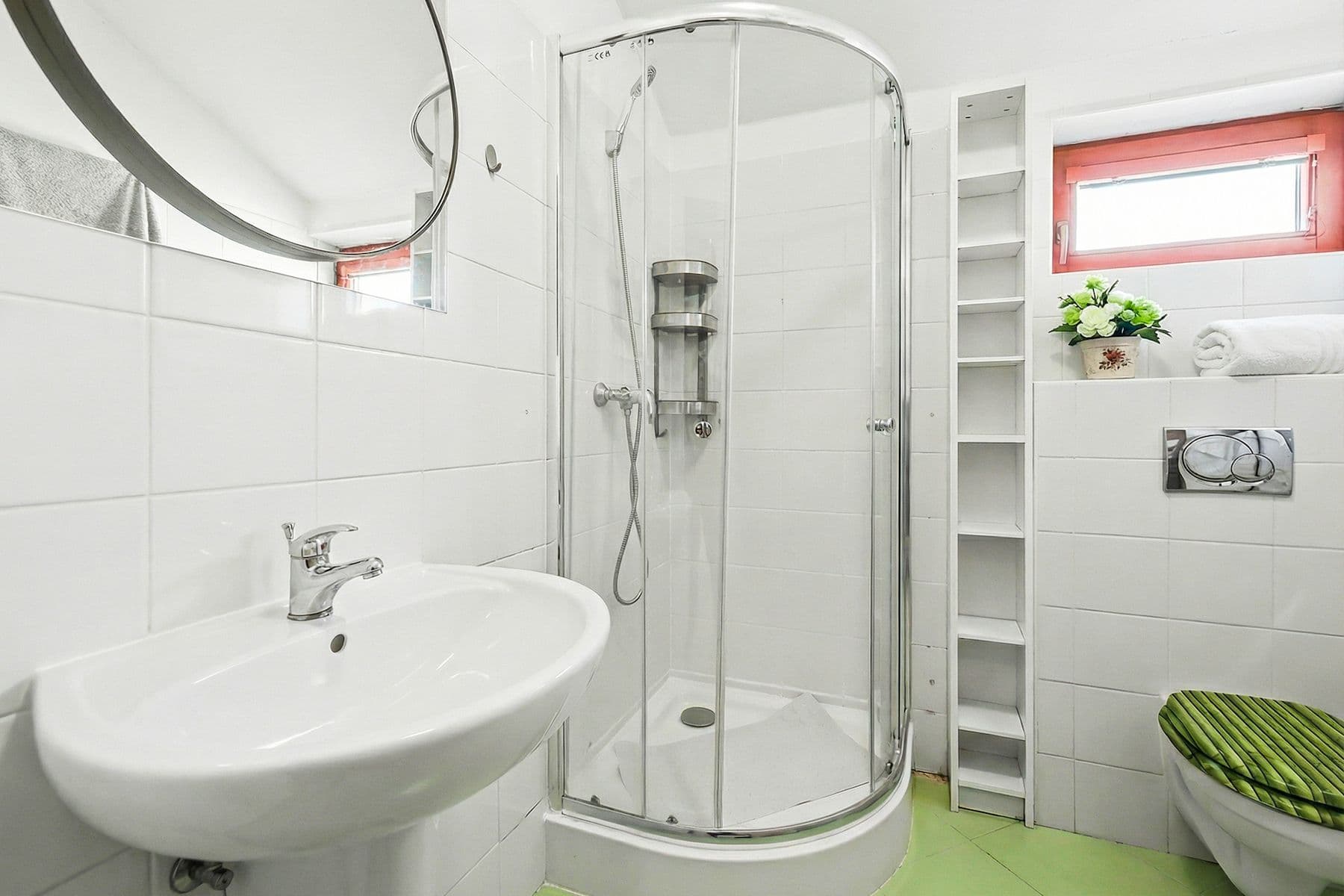 Studio flat for sale, 36 m², Kosatcová, Říčany, Středočeský Region Studio flat for sale, 36 m², Kosatcová, Říčany, Středočeský Region