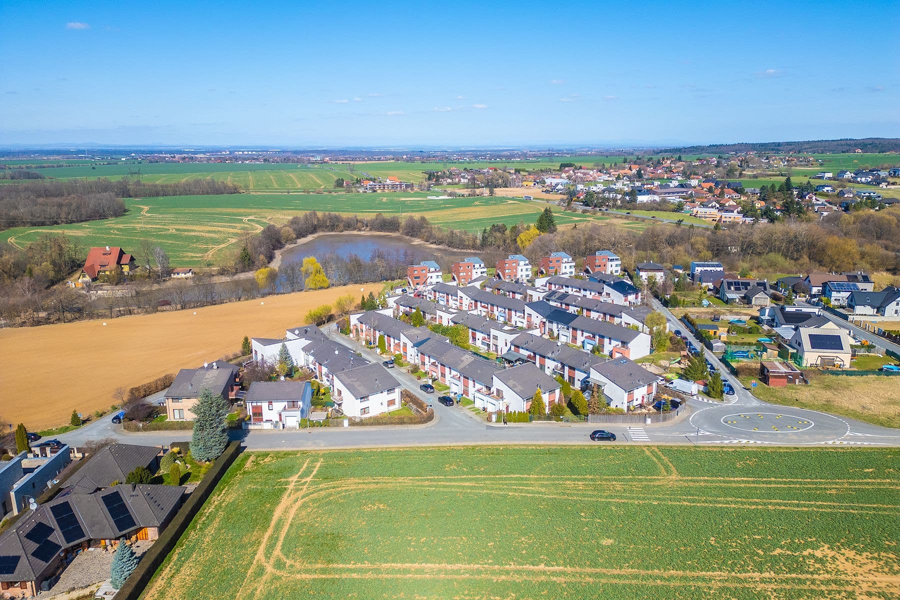 Studio flat for sale, 36 m², Kosatcová, Říčany, Středočeský Region Studio flat for sale, 36 m², Kosatcová, Říčany, Středočeský Region