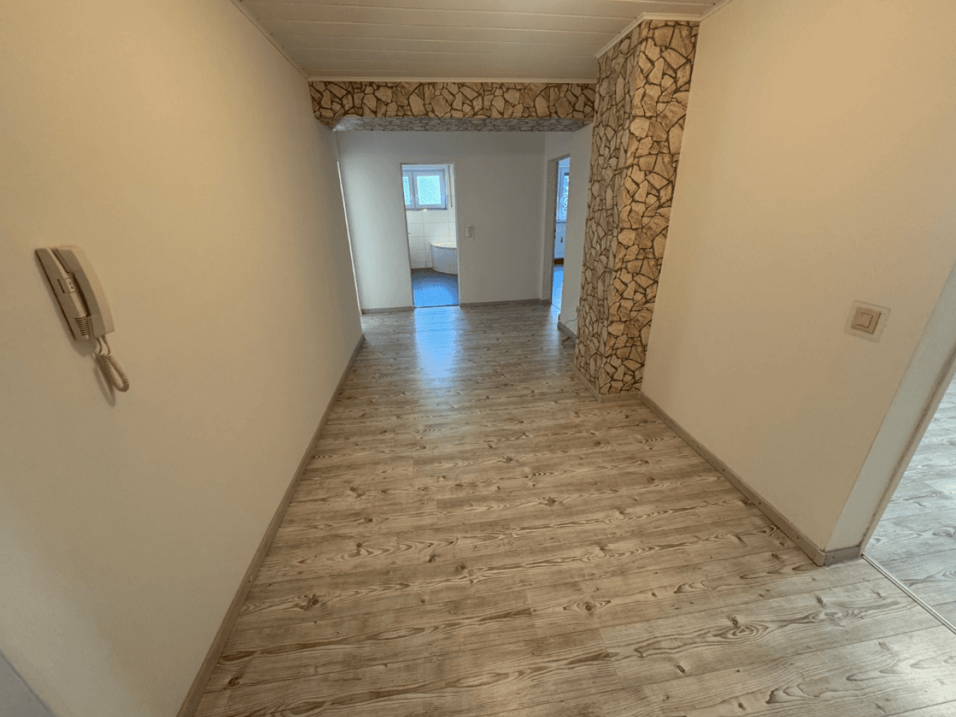 4 bedroom flat to rent, 120 m², Neuberg, Hesse 4 bedroom flat to rent, 120 m², Neuberg, Hesse