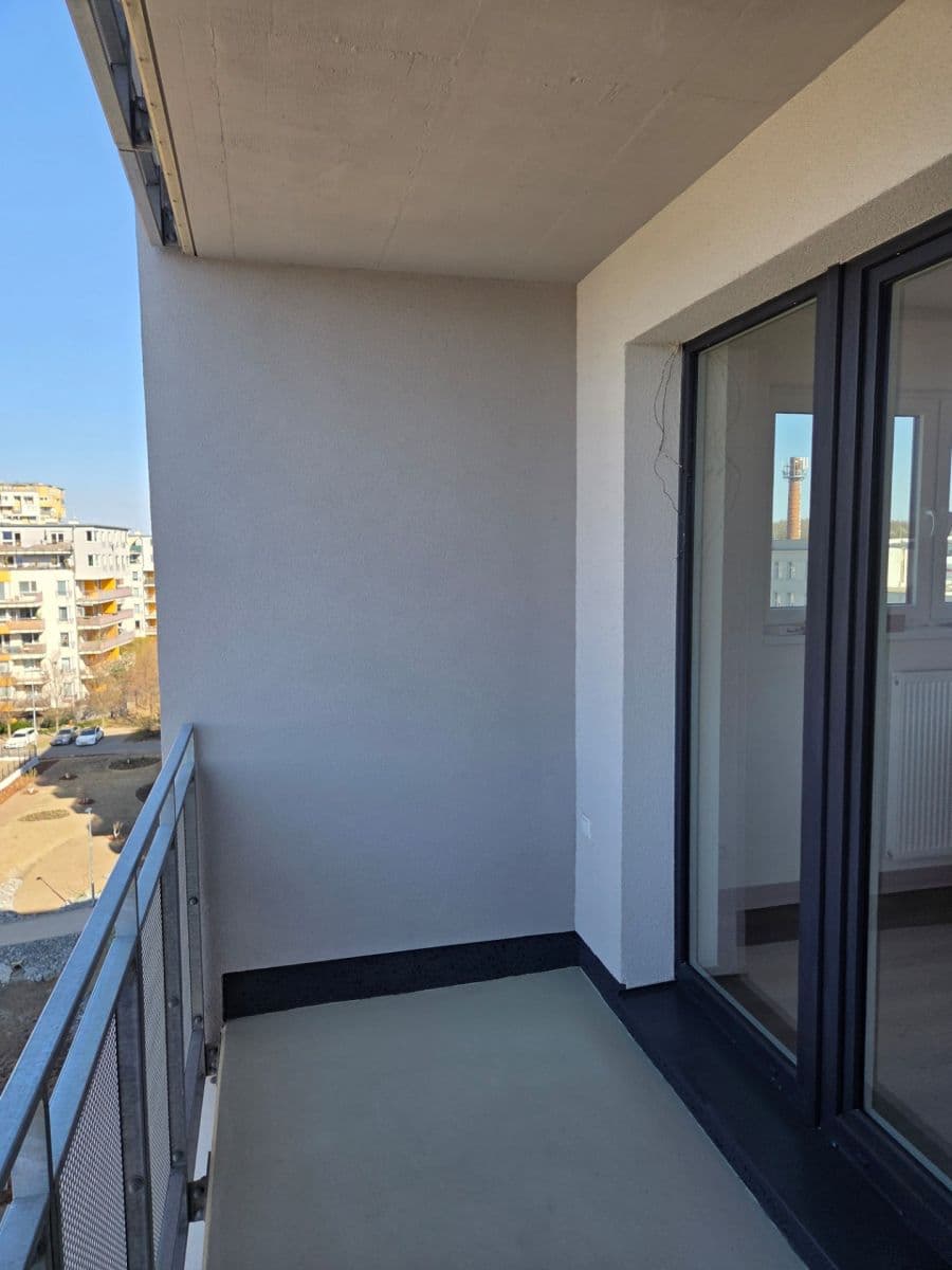 Studio flat to rent, 33 m², Poděbradská, Prague, Prague Studio flat to rent, 33 m², Poděbradská, Prague, Prague