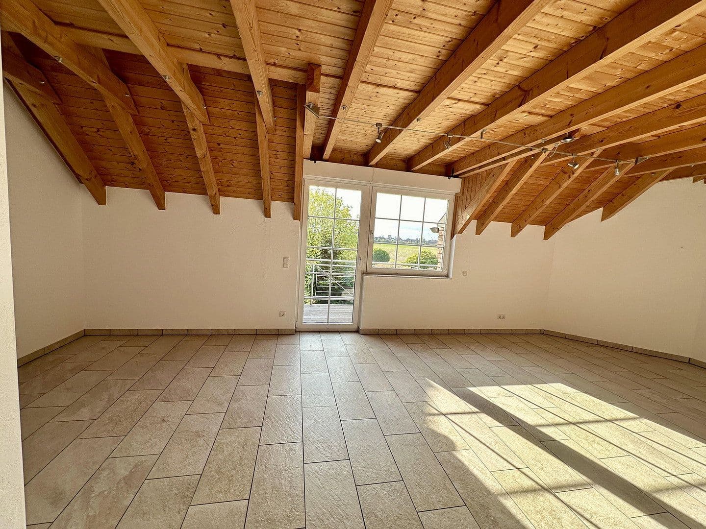 office to rent, 1,100 m², Euskirchen, North Rhine-Westphalia office to rent, 1,100 m², Euskirchen, North Rhine-Westphalia