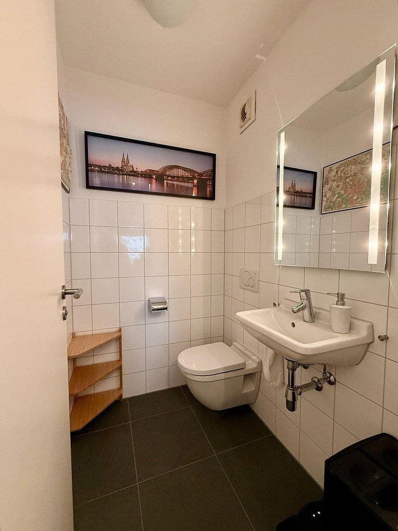 2 bedroom with open-plan kitchen flat to rent, 85 m², Stuttgart, Baden-Württemberg 2 bedroom with open-plan kitchen flat to rent, 85 m², Stuttgart, Baden-Württemberg