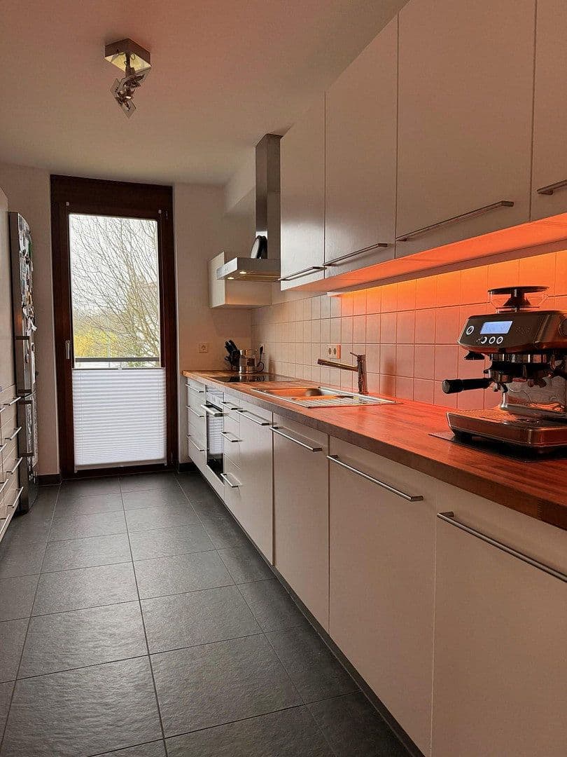 2 bedroom with open-plan kitchen flat to rent, 85 m², Stuttgart, Baden-Württemberg 2 bedroom with open-plan kitchen flat to rent, 85 m², Stuttgart, Baden-Württemberg