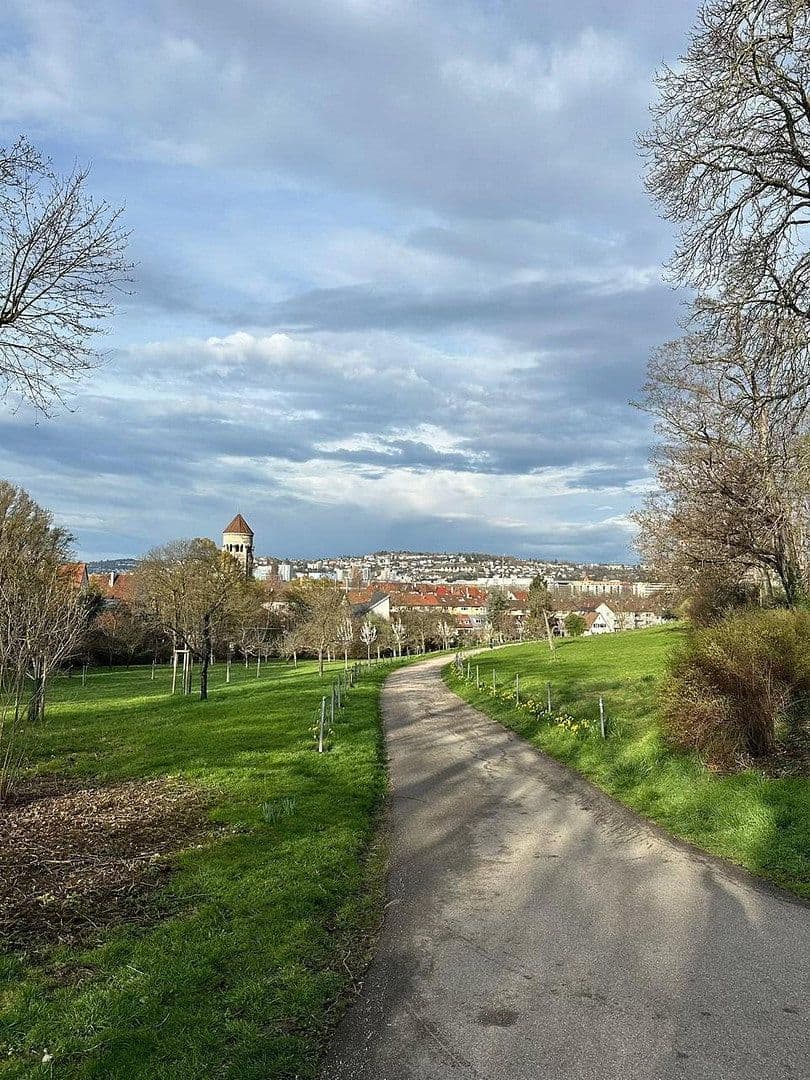 2 bedroom with open-plan kitchen flat to rent, 85 m², Stuttgart, Baden-Württemberg 2 bedroom with open-plan kitchen flat to rent, 85 m², Stuttgart, Baden-Württemberg