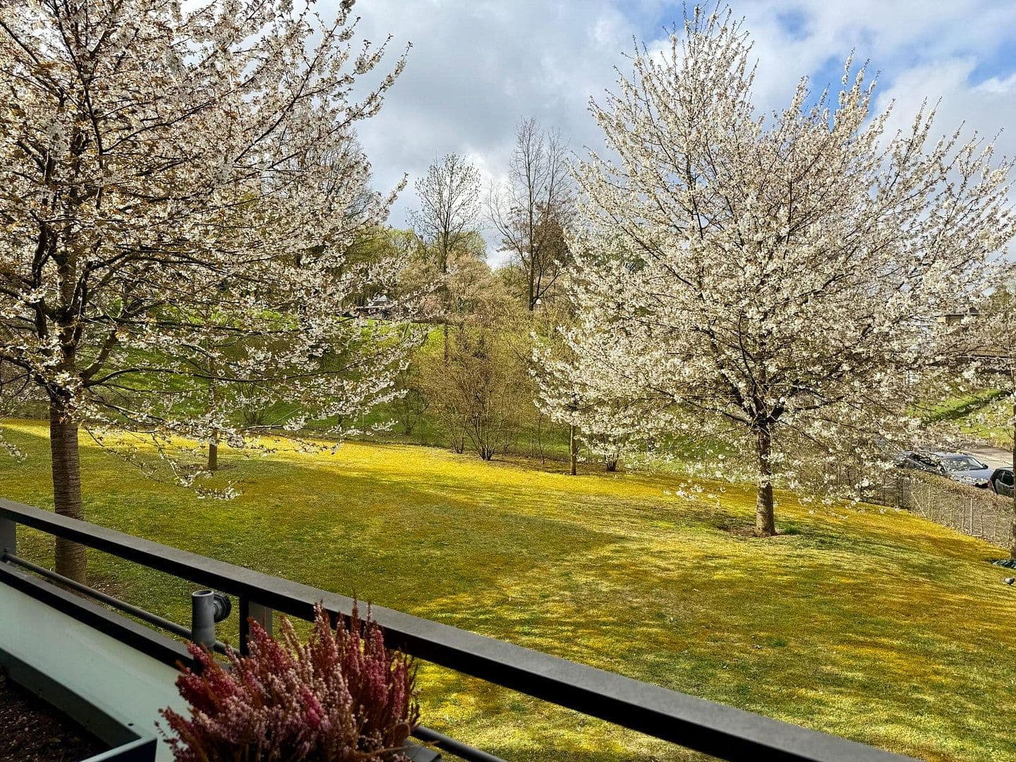 2 bedroom with open-plan kitchen flat to rent, 85 m², Stuttgart, Baden-Württemberg 2 bedroom with open-plan kitchen flat to rent, 85 m², Stuttgart, Baden-Württemberg