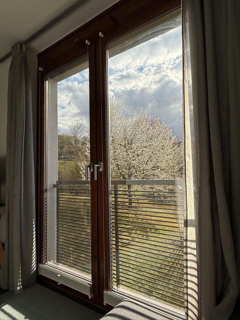 2 bedroom with open-plan kitchen flat to rent, 85 m², Stuttgart, Baden-Württemberg 2 bedroom with open-plan kitchen flat to rent, 85 m², Stuttgart, Baden-Württemberg