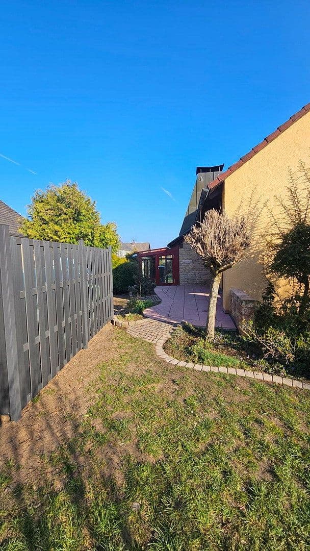 house for sale, 129 m², Fasanenweg 7, Pyrbaum, Bavaria house for sale, 129 m², Fasanenweg 7, Pyrbaum, Bavaria