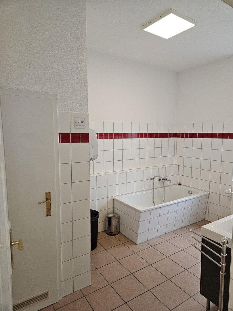 office to rent, 84 m², Neugasse 21, Jena, Thuringia office to rent, 84 m², Neugasse 21, Jena, Thuringia