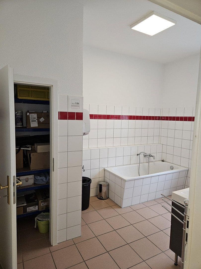 office to rent, 84 m², Neugasse 21, Jena, Thuringia office to rent, 84 m², Neugasse 21, Jena, Thuringia