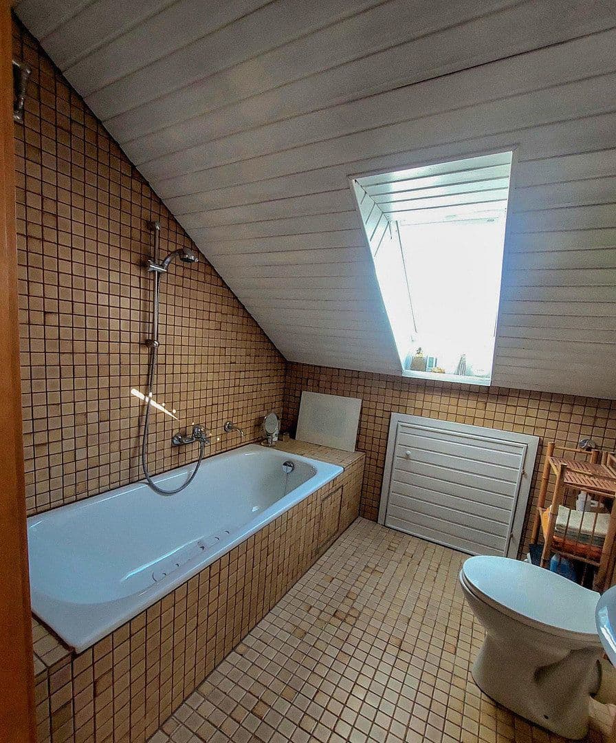 house for sale, 215 m², Böhmenkirch, Baden-Württemberg house for sale, 215 m², Böhmenkirch, Baden-Württemberg