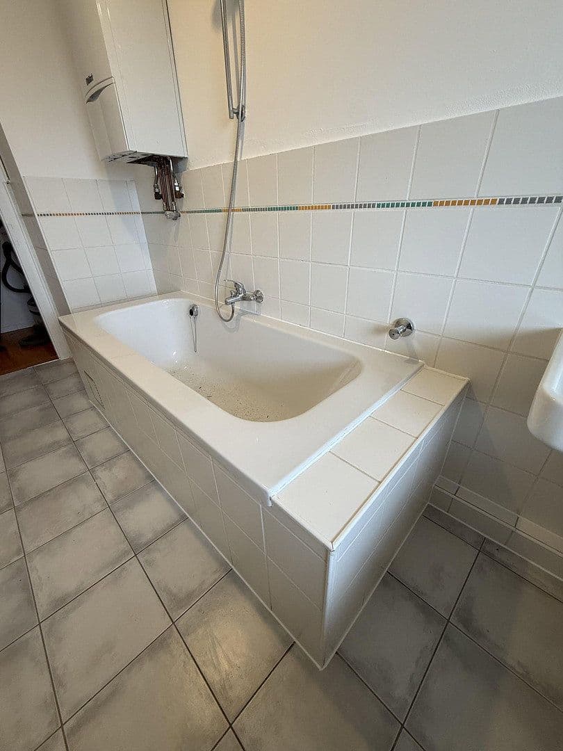 4 bedroom flat to rent, 120 m², Bucher Straße 97, Nürnberg, Bavaria 4 bedroom flat to rent, 120 m², Bucher Straße 97, Nürnberg, Bavaria