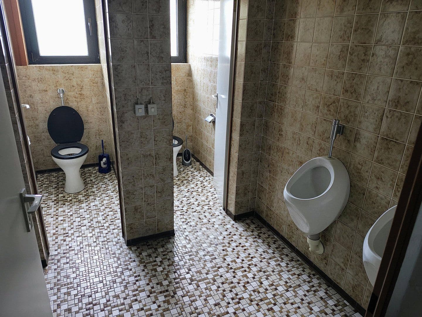 non-residential property to rent, 960 m², Am Steinbruch 3, Gerhardshofen, Bavaria non-residential property to rent, 960 m², Am Steinbruch 3, Gerhardshofen, Bavaria