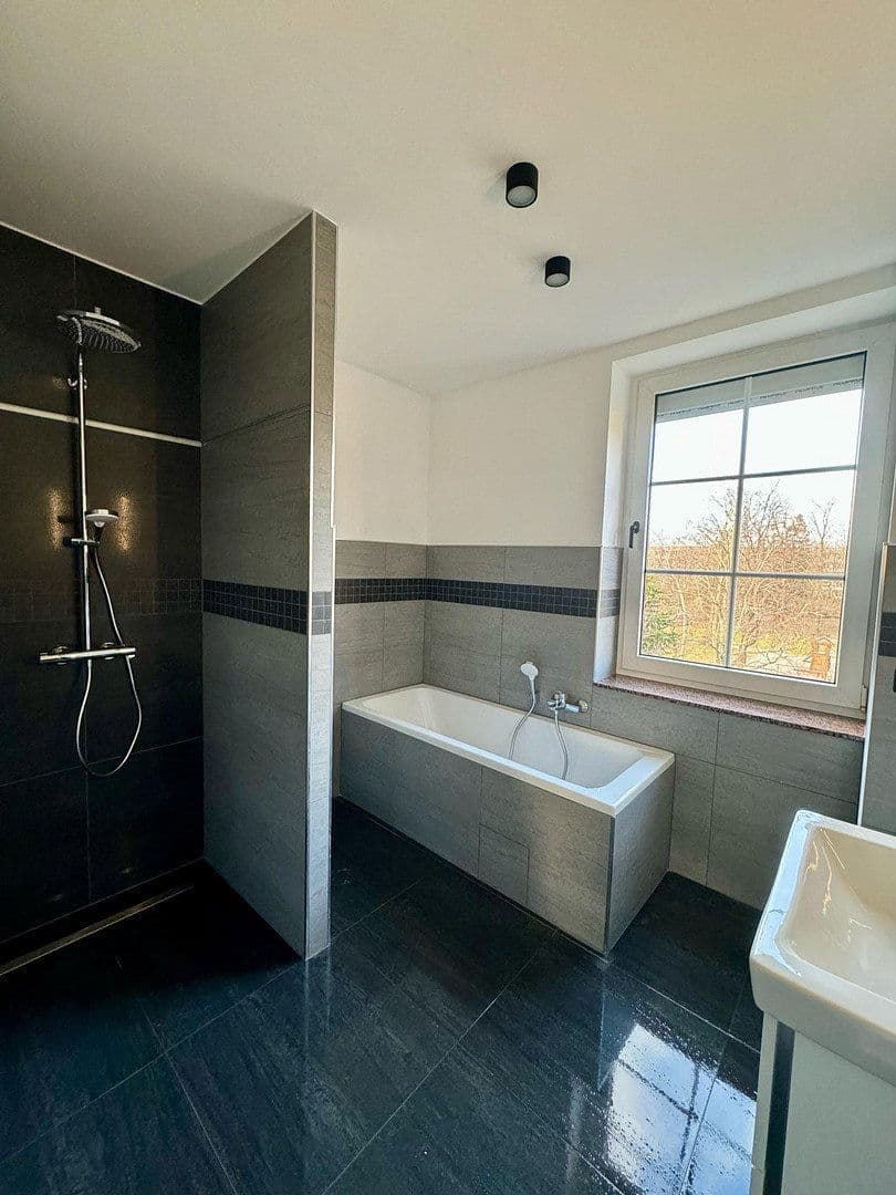 4 bedroom flat to rent, 130 m², Hüfnerstr. 10, Cottbus, Brandenburg 4 bedroom flat to rent, 130 m², Hüfnerstr. 10, Cottbus, Brandenburg