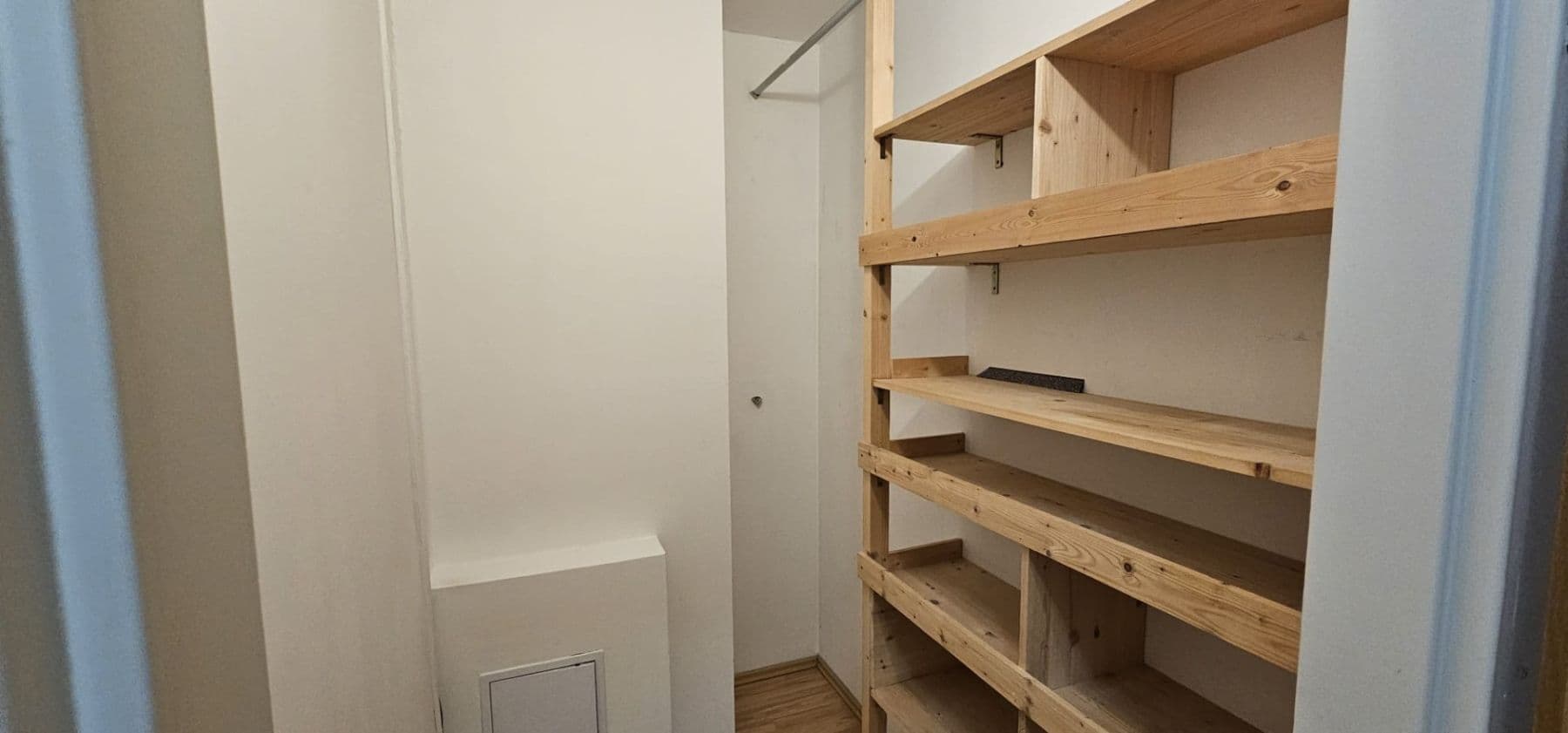 1 bedroom with open-plan kitchen flat to rent, 46 m², Pod Harfou, Prague, Prague 1 bedroom with open-plan kitchen flat to rent, 46 m², Pod Harfou, Prague, Prague