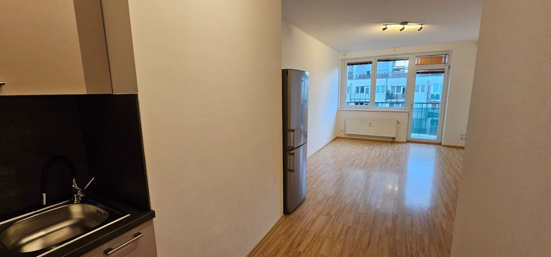 1 bedroom with open-plan kitchen flat to rent, 46 m², Pod Harfou, Prague, Prague 1 bedroom with open-plan kitchen flat to rent, 46 m², Pod Harfou, Prague, Prague