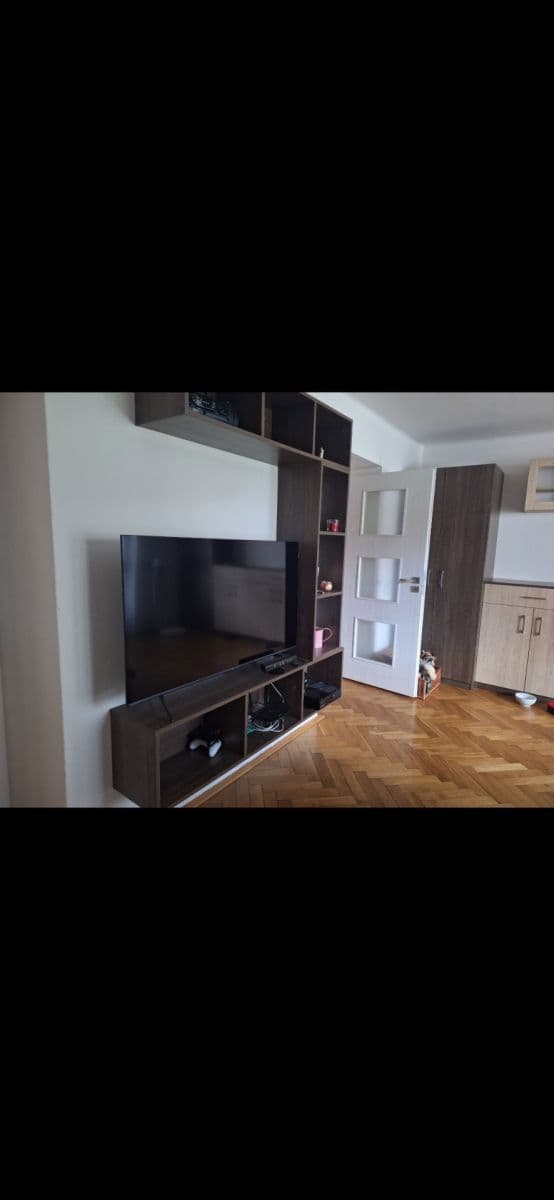 3 bedroom flat to rent, 76 m², Československé armády, Přelouč, Pardubický Region 3 bedroom flat to rent, 76 m², Československé armády, Přelouč, Pardubický Region