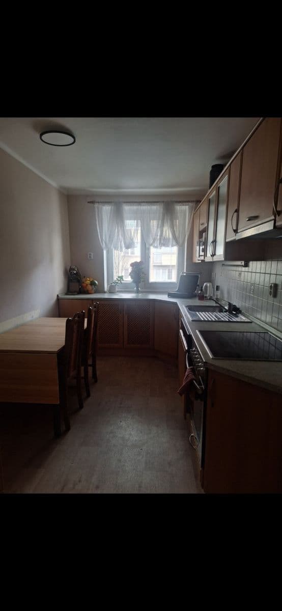 3 bedroom flat to rent, 76 m², Československé armády, Přelouč, Pardubický Region 3 bedroom flat to rent, 76 m², Československé armády, Přelouč, Pardubický Region