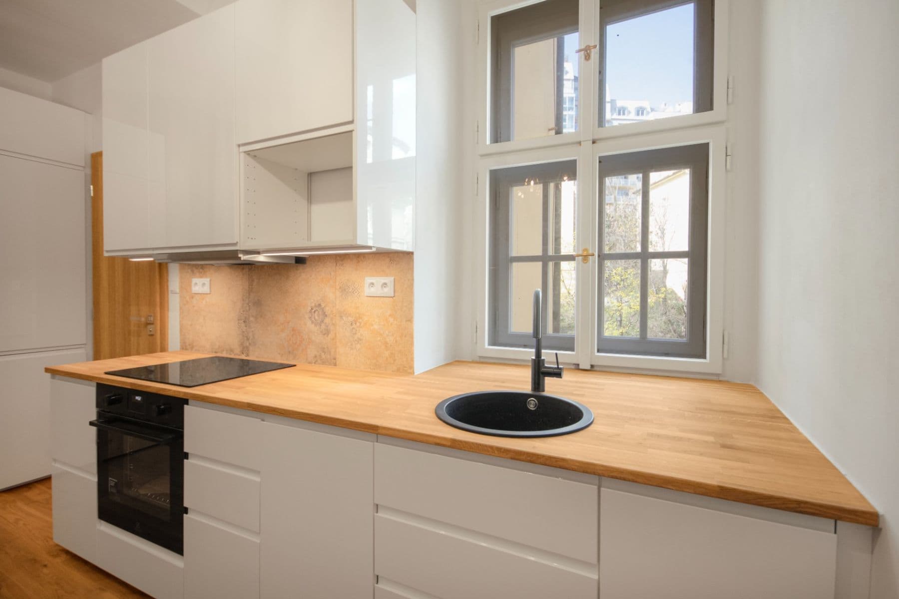 Studio flat to rent, 29 m², Bělehradská, Prague, Prague Studio flat to rent, 29 m², Bělehradská, Prague, Prague