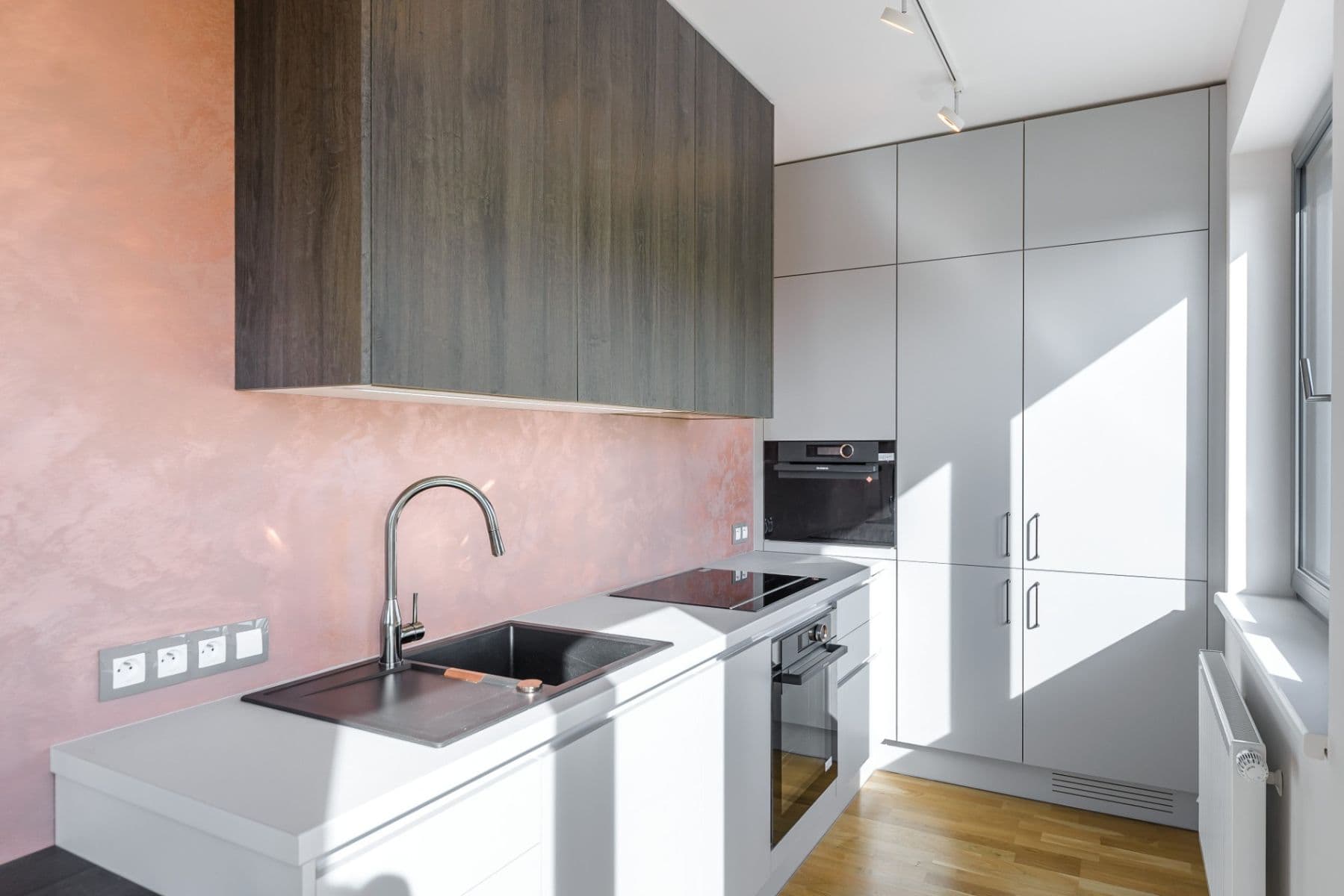 1 bedroom with open-plan kitchen flat to rent, 63 m², Na Farkáně Ⅰ, Prague, Prague 1 bedroom with open-plan kitchen flat to rent, 63 m², Na Farkáně Ⅰ, Prague, Prague