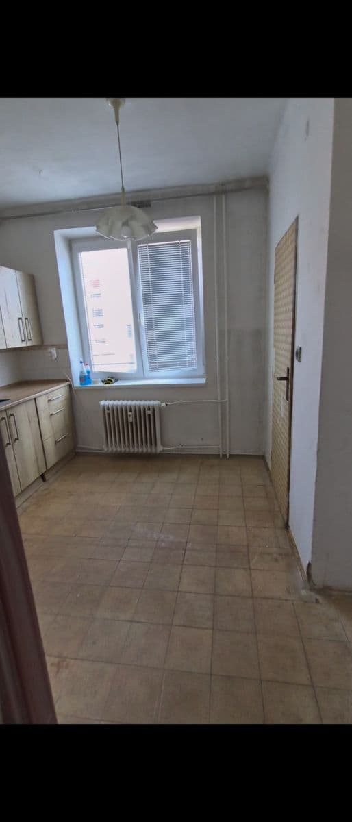 3 bedroom flat to rent, 81 m², třída Osvobození, Příbram, Středočeský Region 3 bedroom flat to rent, 81 m², třída Osvobození, Příbram, Středočeský Region