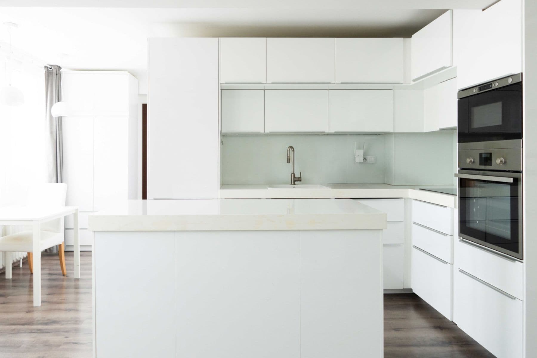 2 bedroom with open-plan kitchen flat to rent, 74 m², K Červenému vrchu, Prague, Prague 2 bedroom with open-plan kitchen flat to rent, 74 m², K Červenému vrchu, Prague, Prague