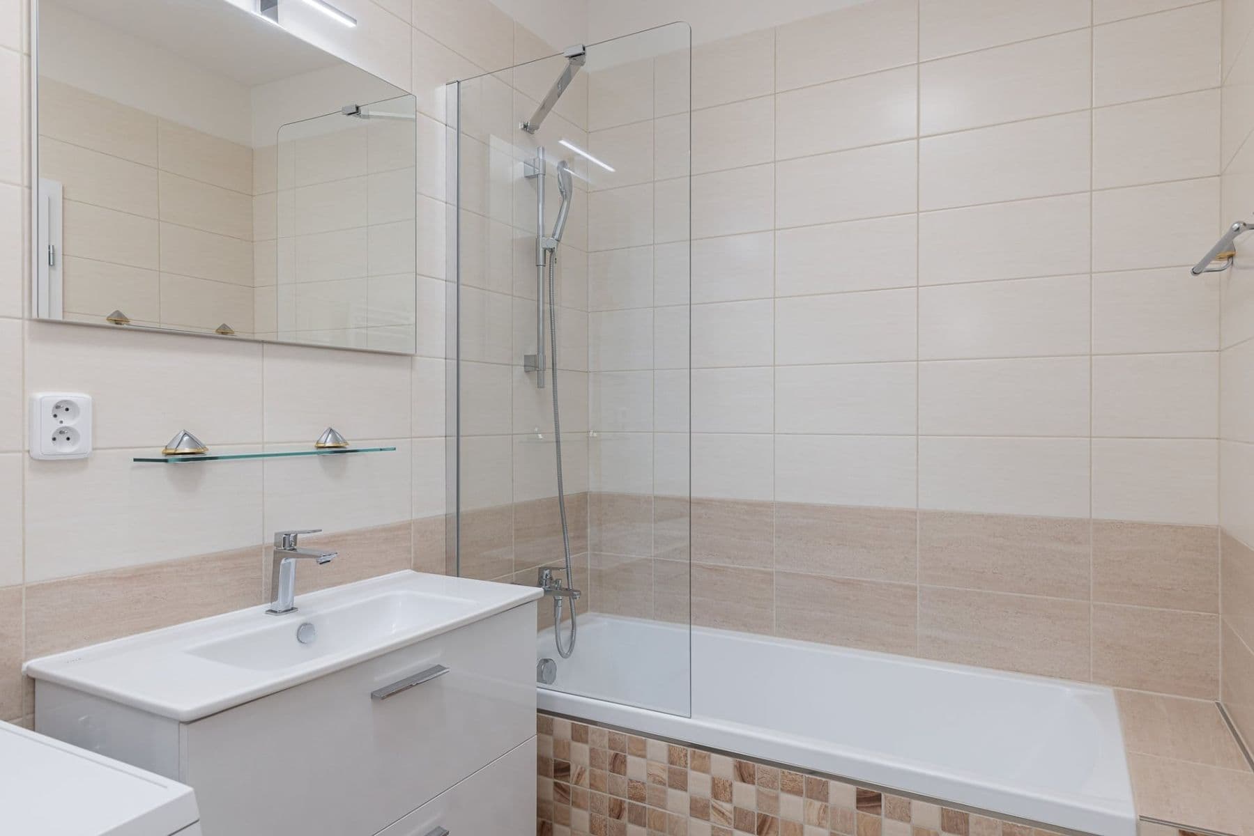 1 bedroom with open-plan kitchen flat to rent, 52 m², Trnkovo náměstí, Prague, Prague 1 bedroom with open-plan kitchen flat to rent, 52 m², Trnkovo náměstí, Prague, Prague